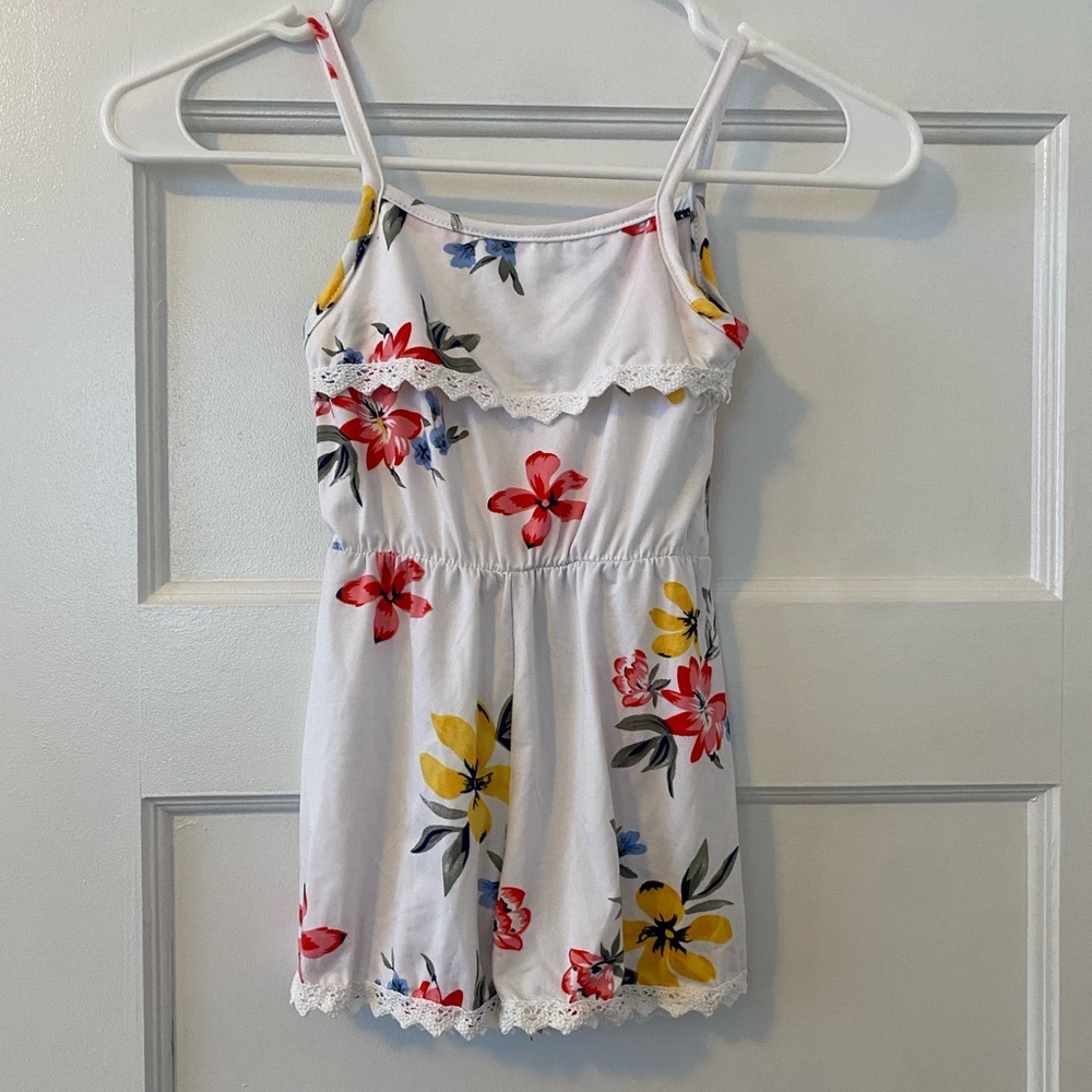 Girls romper NWOT size 3T